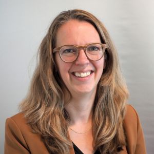 Dr. Elise Hoek- van den Hil